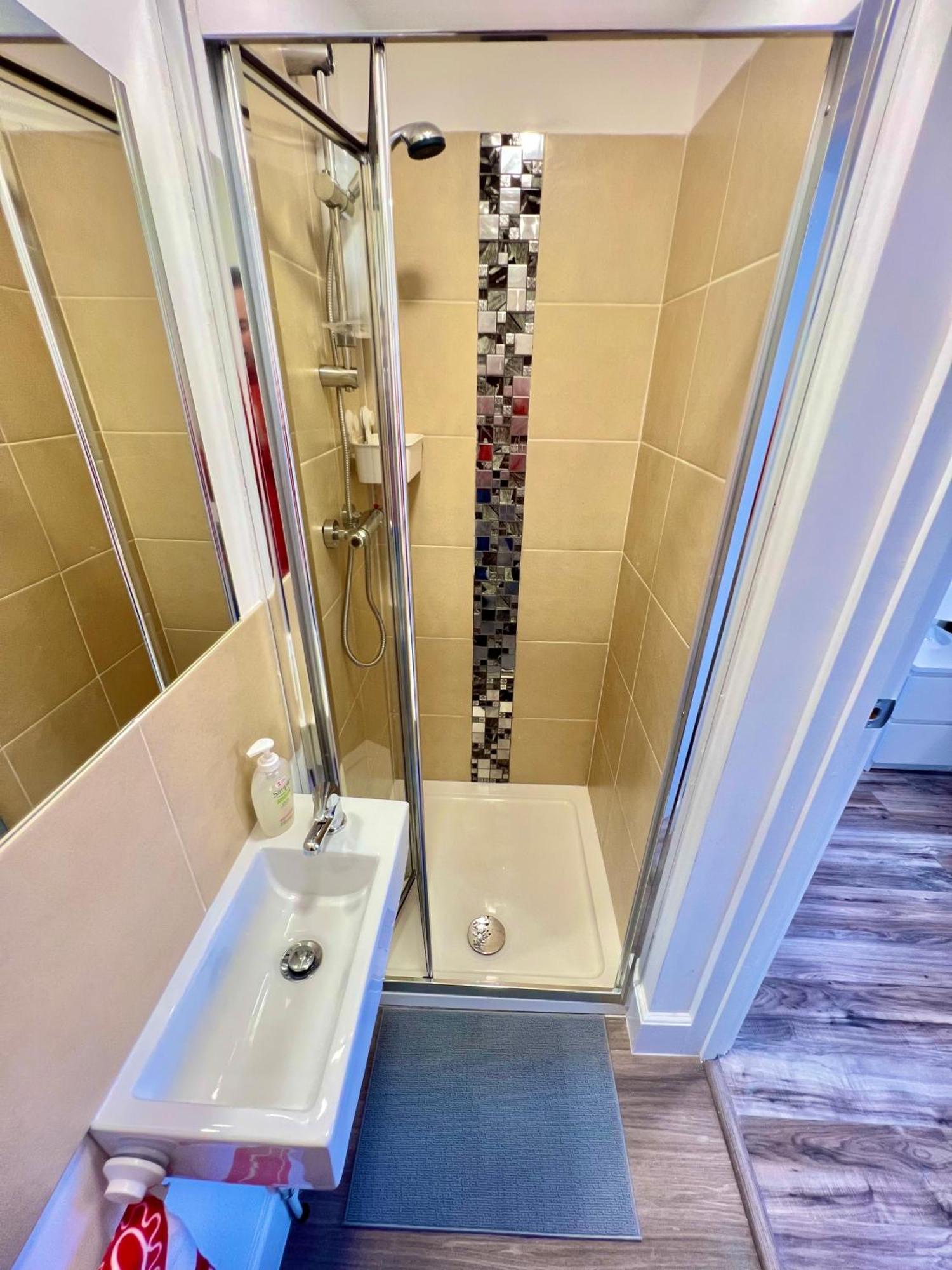 Lux En-Suite Coop Arena Mancity Stadium Piccadilly 曼彻斯特 外观 照片