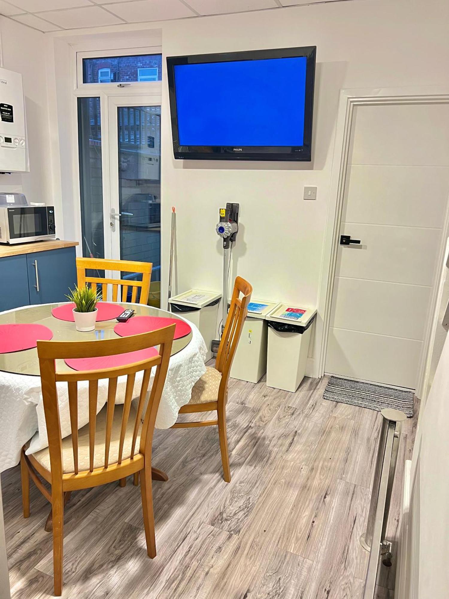 Lux En-Suite Coop Arena Mancity Stadium Piccadilly 曼彻斯特 外观 照片